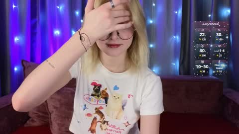 Snapshot of jenny_bunny_ chatting on December 22, 2024, 7:44 am jenny_bunny_ online show from December 22, 2024, 7:44 am