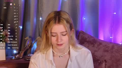 Snapshot of jenny_bunny_ chatting on February 8, 2025, 7:48 am jenny_bunny_ online show from February 8, 2025, 7:48 am