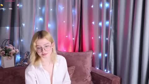 Snapshot of jenny_bunny_ chatting on February 9, 2025, 7:38 am jenny_bunny_ online show from February 9, 2025, 7:38 am
