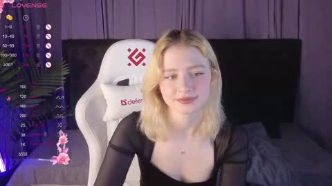 Snapshot of jenny_bunny_ chatting on March 8, 2025, 4:45 am jenny_bunny_ online show from March 8, 2025, 4:45 am