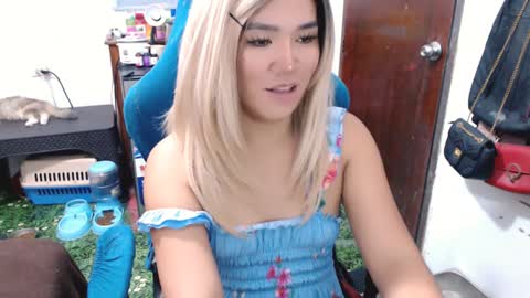 Jenny online show from January 13, 2025, 11:38 pm