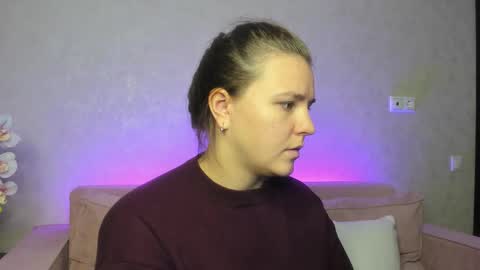 Jenny online show from October 3, 2025, 12:40 am