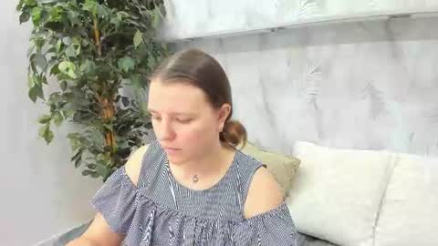 Snapshot of jenny_jimmy chatting on June 16, 2026, 9:23 am Jenny online show from June 16, 2026, 9:23 am