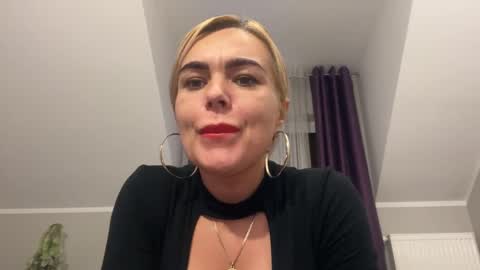 Snapshot of jenny_play1 chatting on December 31, 2024, 11:31 am Jenny online show from December 31, 2024, 11:31 am