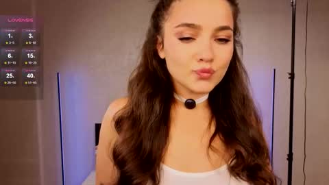 Jenny online show from September 21, 2025, 3:35 pm