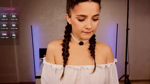 Jenny online show from September 26, 2025, 5:17 pm