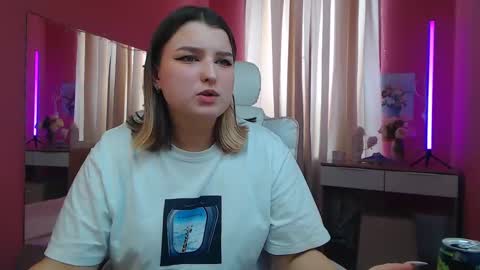 Snapshot of jenny_smitx chatting on February 22, 2025, 7:56 am jenny_smitx online show from February 22, 2025, 7:56 am
