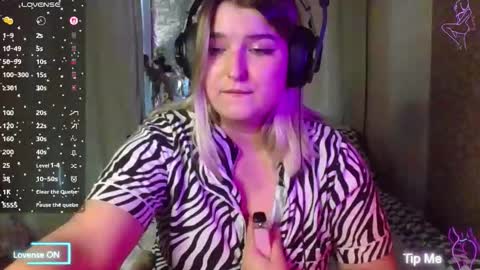 Snapshot of jenny_smitx chatting on October 30, 2025, 7:10 am jenny_smitx online show from October 30, 2025, 7:10 am