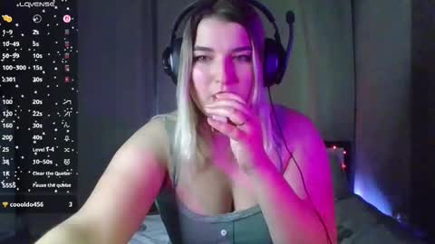 Snapshot of jenny_smitx chatting on November 11, 2025, 2:22 am jenny_smitx online show from November 11, 2025, 2:22 am