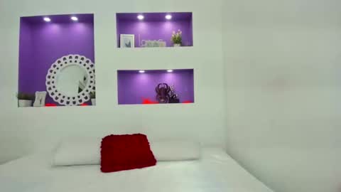 Snapshot of jenny_towers chatting on November 2, 2025, 7:05 pm jenny_towers online show from November 2, 2025, 7:05 pm