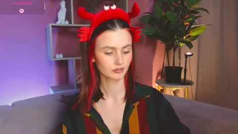 jennyfer_me online show from June 11, 2026, 12:25 pm