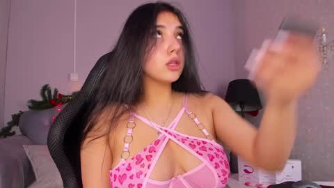 Snapshot of jennyferguson chatting on January 16, 2025, 7:10 pm Jenny Ferguson online show from January 16, 2025, 7:10 pm