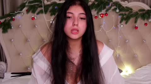 Snapshot of jennyferguson chatting on January 17, 2025, 10:12 pm Jenny Ferguson online show from January 17, 2025, 10:12 pm