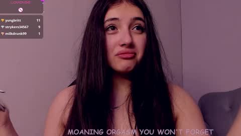 Snapshot of jennyferguson chatting on February 1, 2025, 1:23 am Jenny Ferguson online show from February 1, 2025, 1:23 am