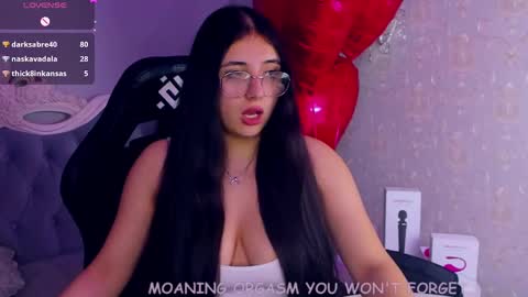 Snapshot of jennyferguson chatting on February 5, 2025, 2:08 am Jenny Ferguson online show from February 5, 2025, 2:08 am