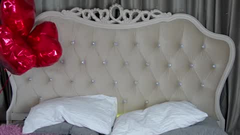 Snapshot of jennyferguson chatting on February 7, 2025, 7:17 pm Jenny Ferguson online show from February 7, 2025, 7:17 pm