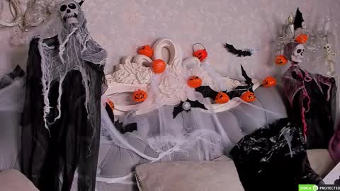 Snapshot of jennyferguson chatting on October 28, 2025, 6:10 pm Jenny Ferguson online show from October 28, 2025, 6:10 pm