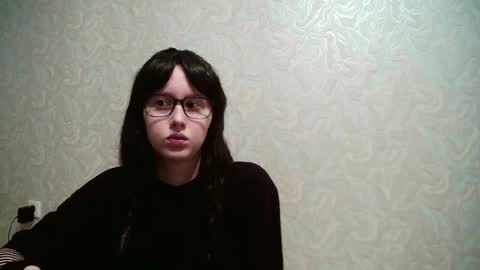JennyOlset online show from April 25, 2026, 3:20 am