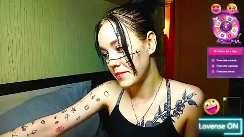 JennyRass online show from May 17, 2026, 4:47 pm