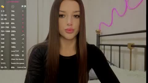 Jenny online show from June 22, 2026, 7:22 pm