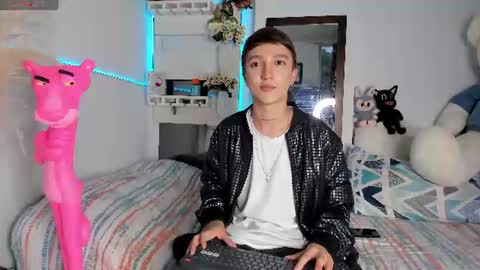 Snapshot of jeremy_salvatore_ chatting on June 19, 2026, 11:08 pm jero independent model online show from June 19, 2026, 11:08 pm