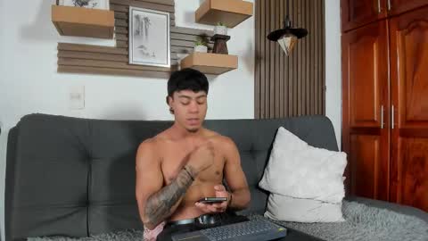 Snapshot of jeremy_wallker chatting on March 8, 2026, 8:01 pm Jeremy online show from March 8, 2026, 8:01 pm