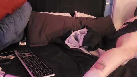 Snapshot of jerknoff247 chatting on January 8, 2025, 4:55 am jerknoff247 online show from January 8, 2025, 4:55 am