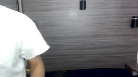 Jerom xx online show from October 6, 2025, 7:22 pm