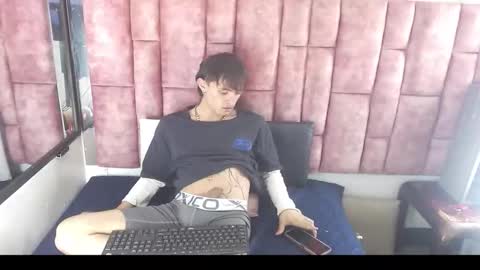 Jerom xx online show from October 16, 2025, 9:16 pm