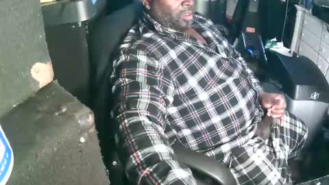 Snapshot of jerry0827 chatting on December 4, 2024, 10:35 am jerry johnson online show from December 4, 2024, 10:35 am