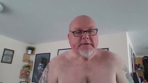 Harry online show from April 8, 2026, 10:04 am