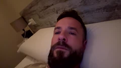 jesaj online show from December 15, 2025, 6:06 am