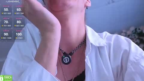 jesica_moon_peachyy online show from June 12, 2026, 5:39 am