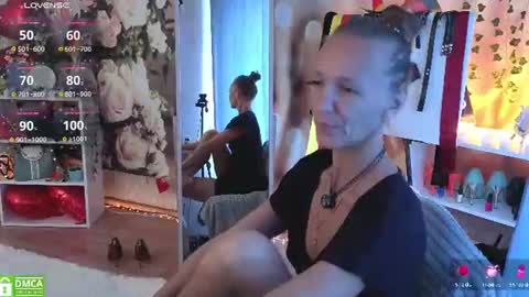 jesica_moon_peachyy online show from June 28, 2026, 5:02 am