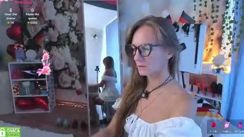 jesica_moon_peachyy online show from July 18, 2026, 5:11 am