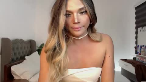 jesie_hot69 online show from January 3, 2025, 3:33 pm