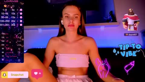 Snapshot of jess_kahawaty chatting on February 19, 2025, 9:25 pm Jess online show from February 19, 2025, 9:25 pm