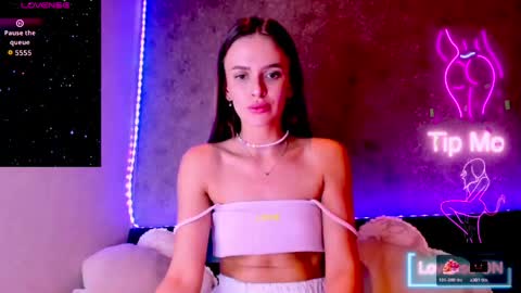 Jess online show from May 14, 2026, 10:33 am