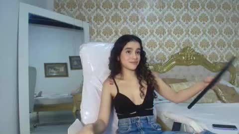 jessb_ online show from November 8, 2025, 8:07 pm