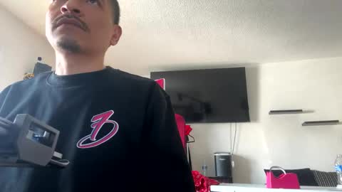 Hungjessy online show from January 31, 2025, 5:10 pm