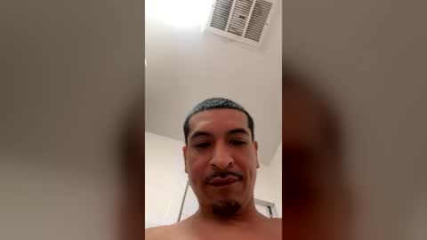 Hungjessy online show from August 5, 2026, 3:09 am