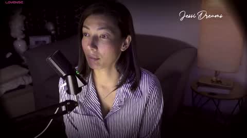 Jessica Gomez online show from October 2, 2025, 4:19 am