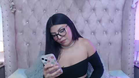 Jessica  online show from March 4, 2026, 10:05 pm