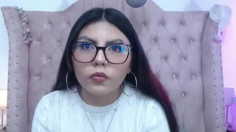 Jessica  online show from April 16, 2026, 3:29 am