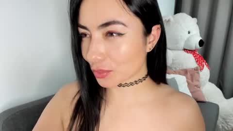 JESS online show from September 19, 2025, 5:42 am