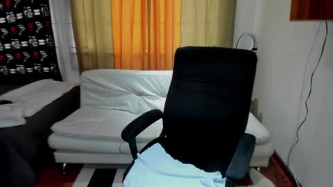 jessica_rabbit777_ online show from February 4, 2025, 9:20 pm