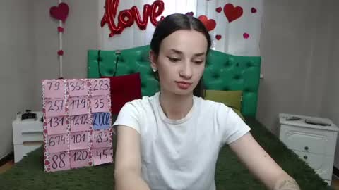 JessicaBreez online show from July 7, 2026, 7:23 am