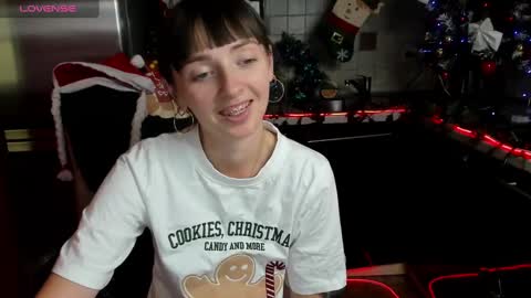 jessicaforris online show from December 30, 2024, 10:53 am