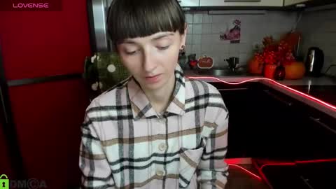 jessicaforris online show from November 4, 2025, 8:02 am