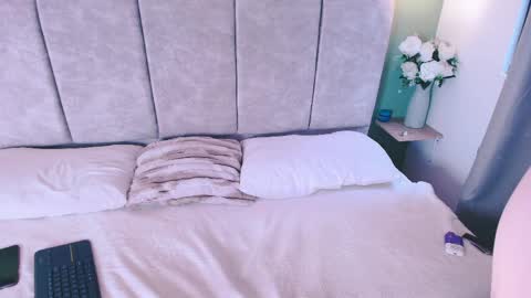 jessicaparkeer1 online show from May 27, 2026, 1:30 pm